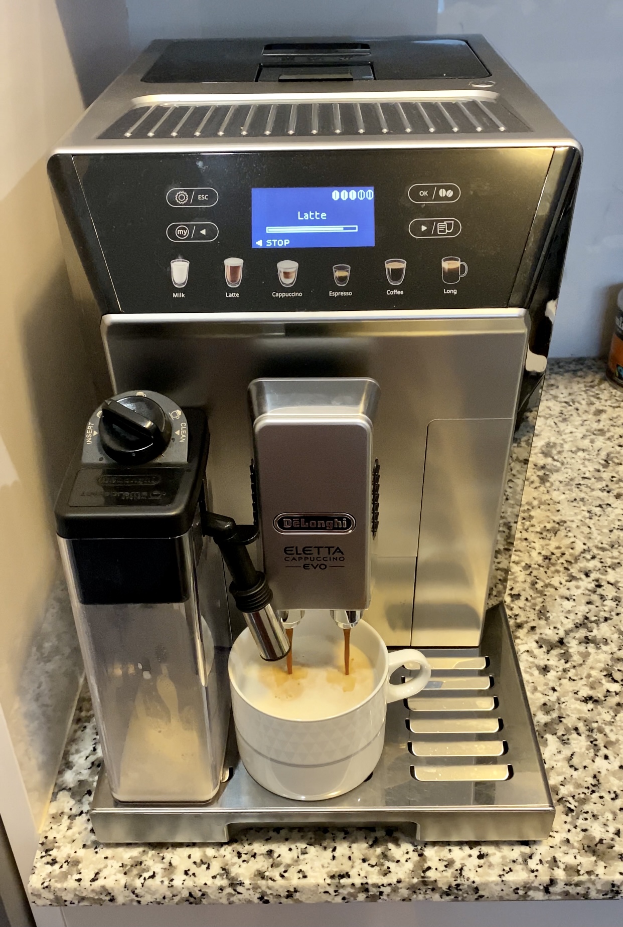 DēLonghi　ELETTA  CAPPUCCINO DeLonghi Eletta Cappuccino Super-Automatic Espresso Machine