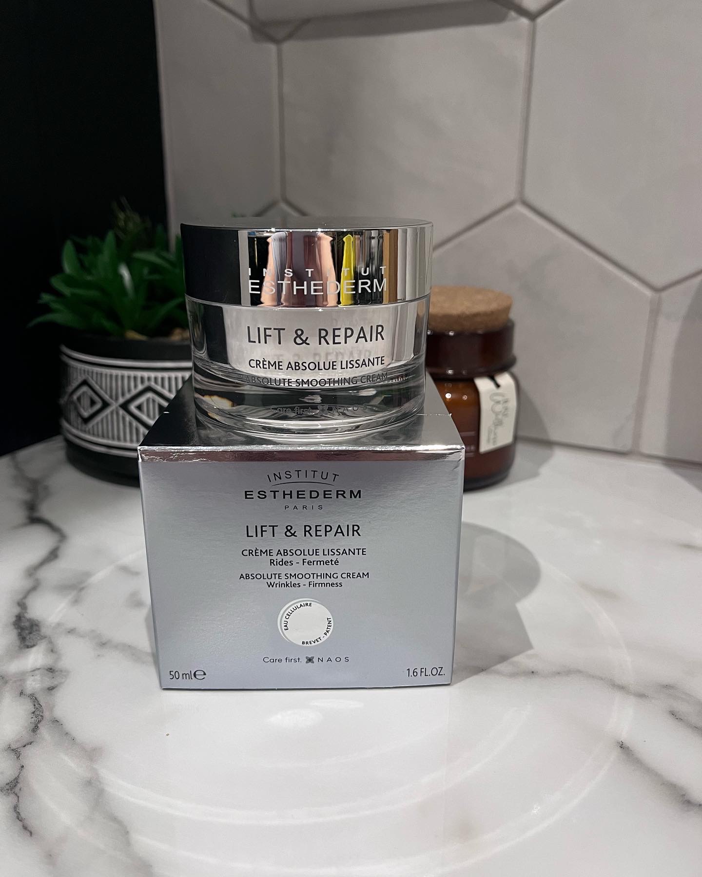 Institut Esthederm Lift & Repair Cream | Home Tester Club
