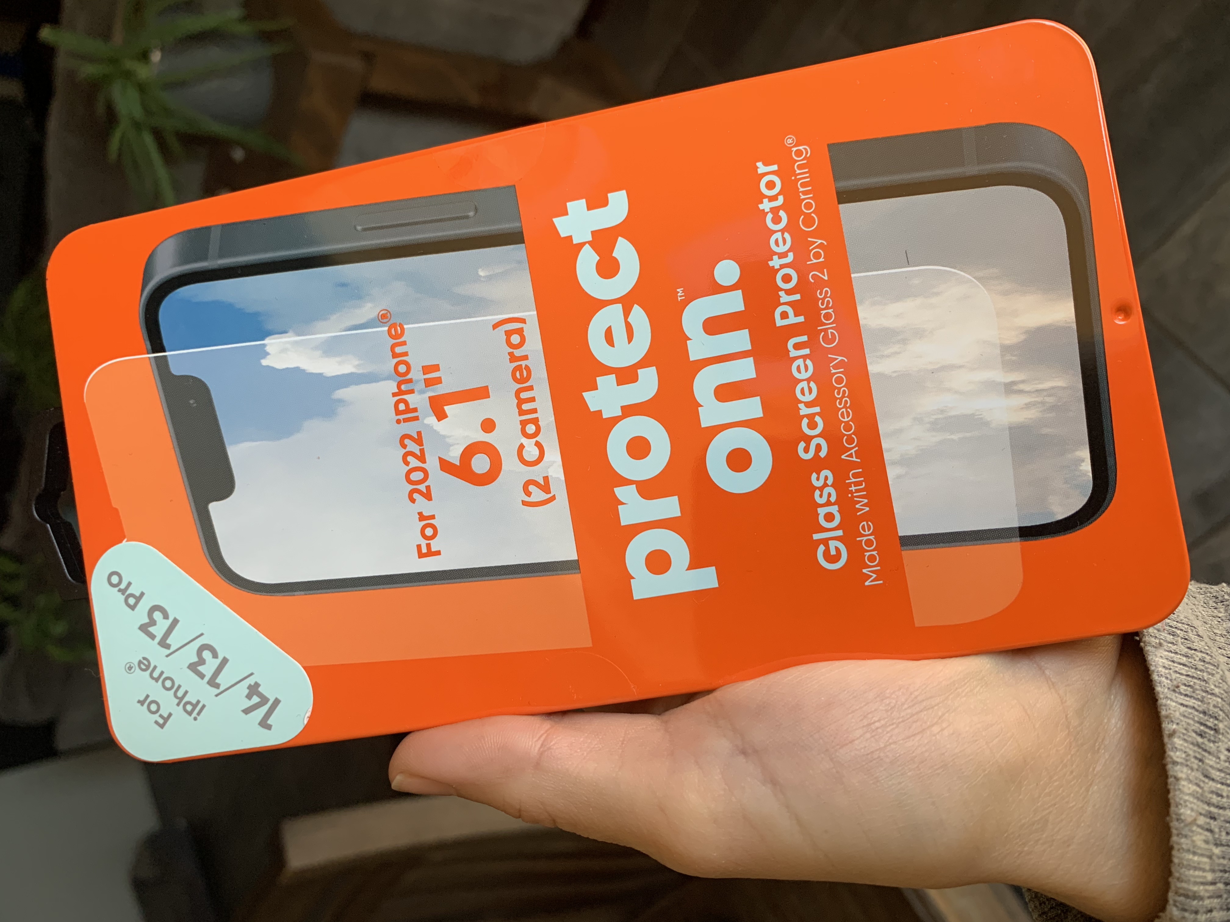 Clear Glass Screen Protector for iPhone 14 /13/13 Pro Home