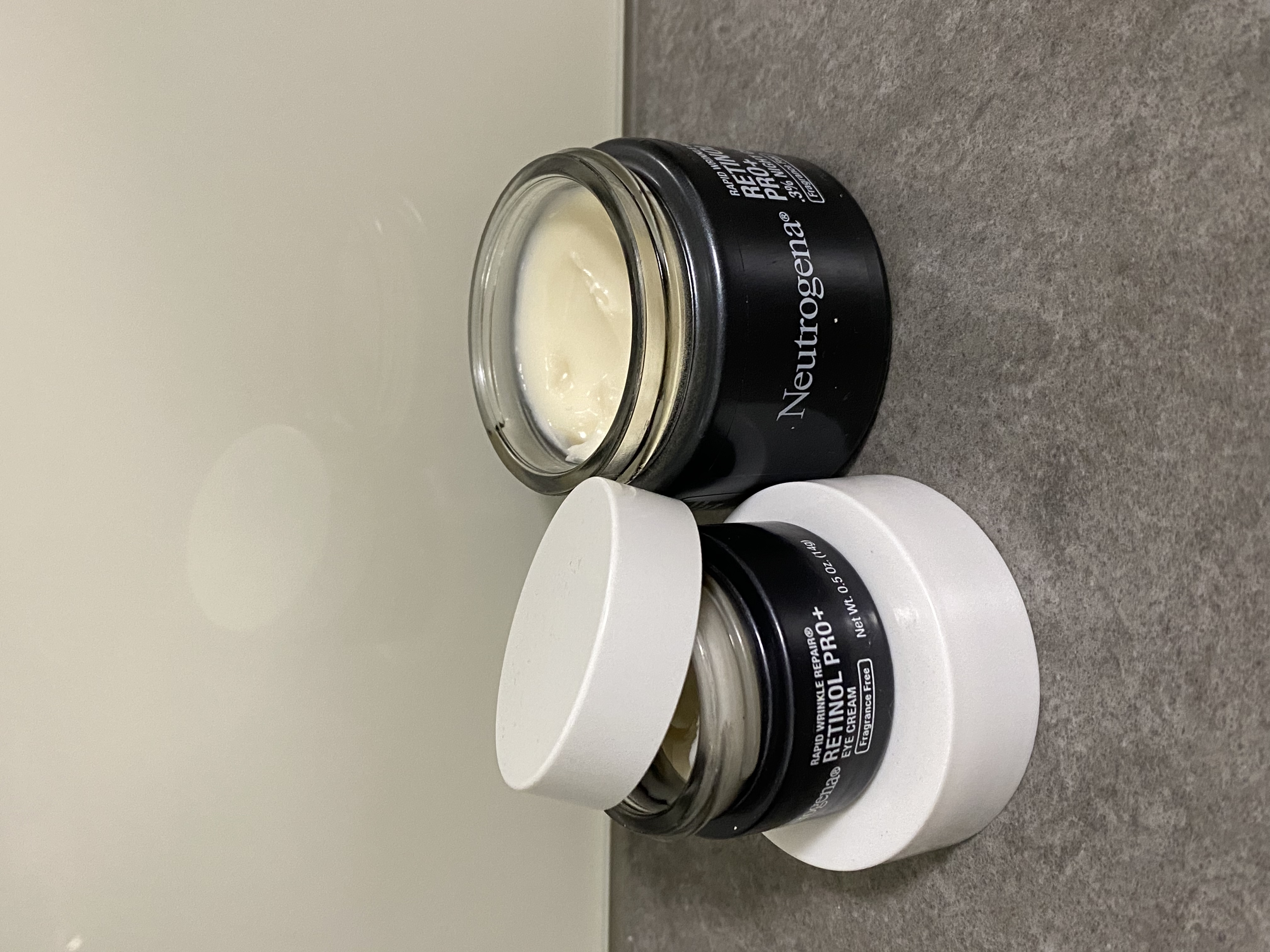 Neutrogena Rapid Wrinkle Repair Retinol Pro+ 0.3% Night Cream 