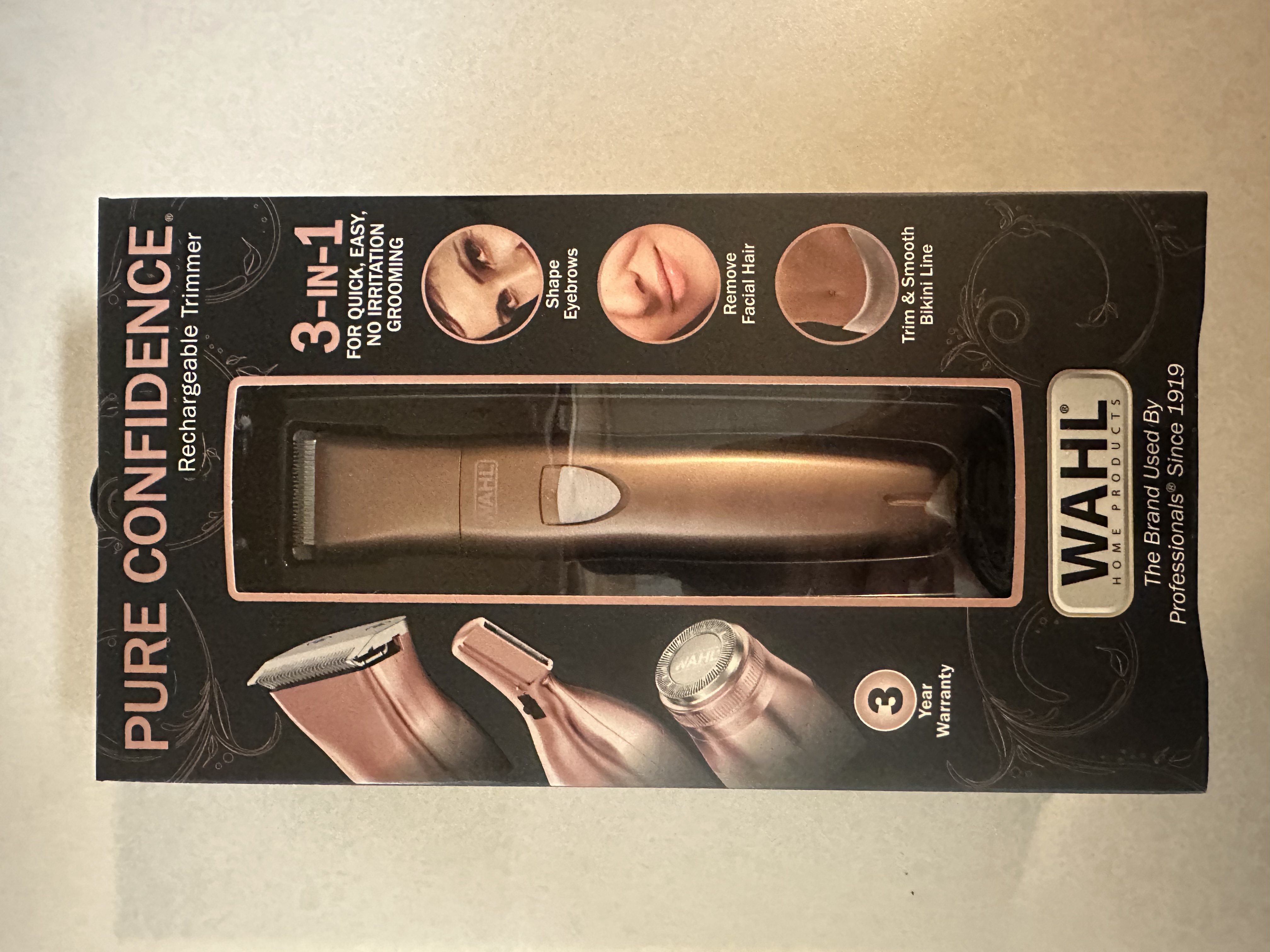 Wahl Pure Confidence in Ladies Rechargeable Trimmer Home